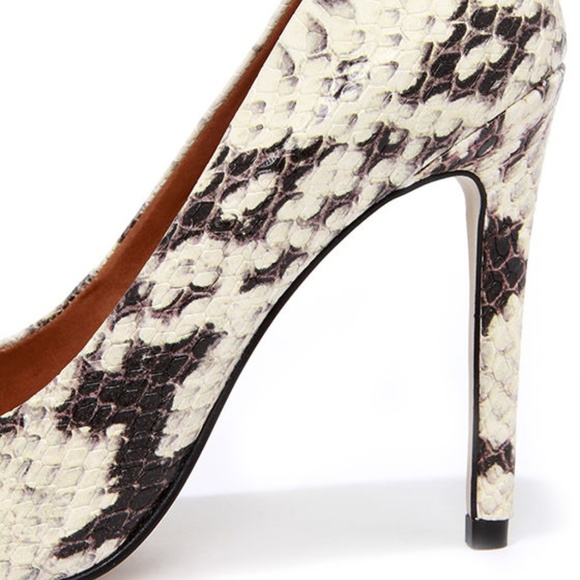 COPY - Steve Madden Proto Natural Snake Pointed Pumps - Picture 5 of 7